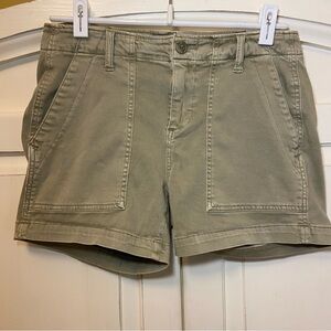 Liverpool Los Angeles Mid Rise Utility Shorts